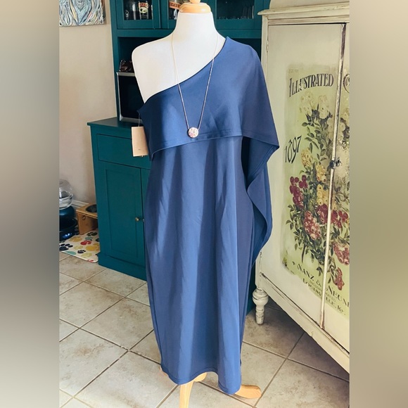 Beautiful Blue One Shoulder Classic Dress XL and NWT - Picture 8 of 12